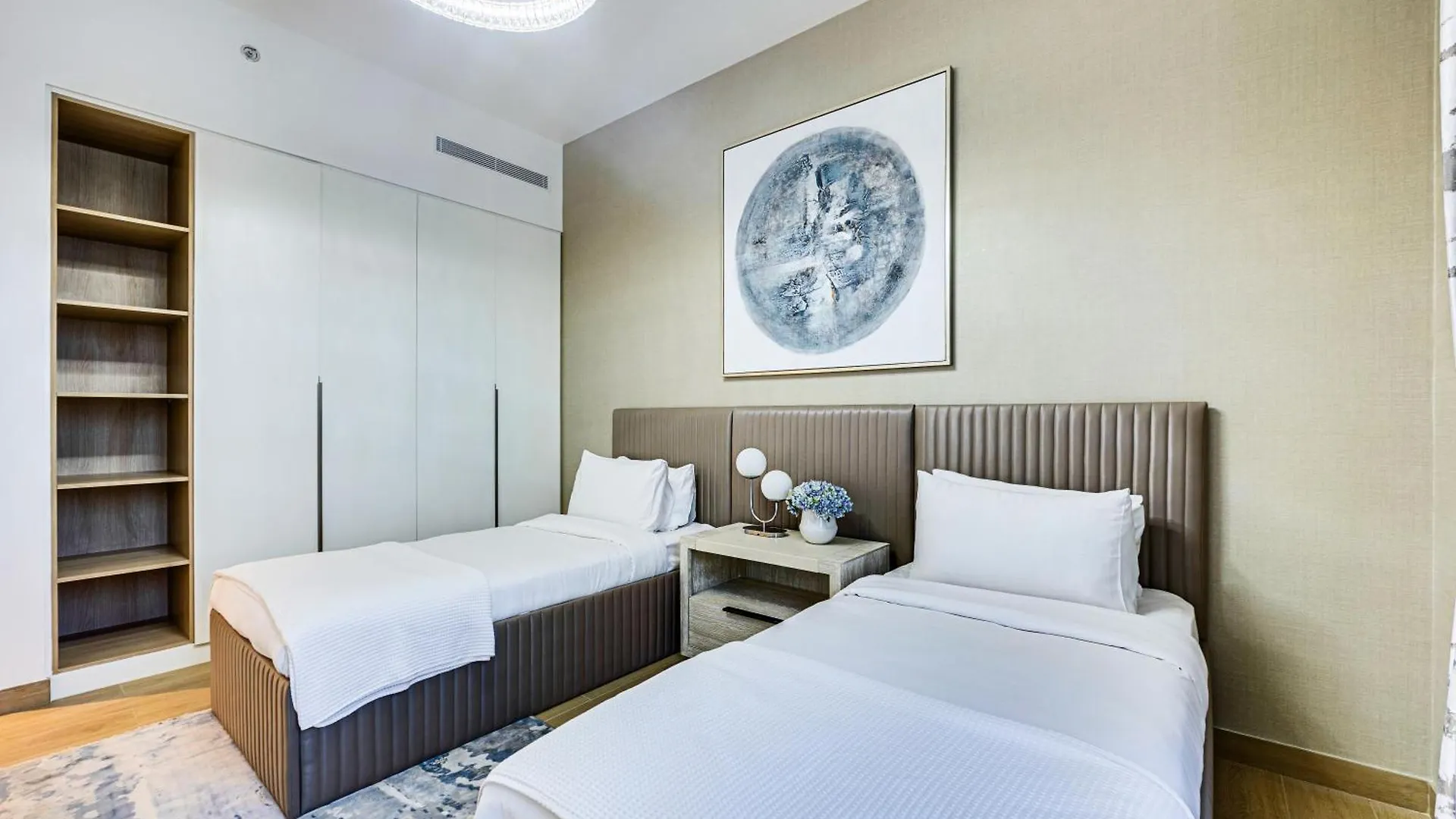 Sea View 3 Bd Apartment In La Mer Near The Beach Dubai